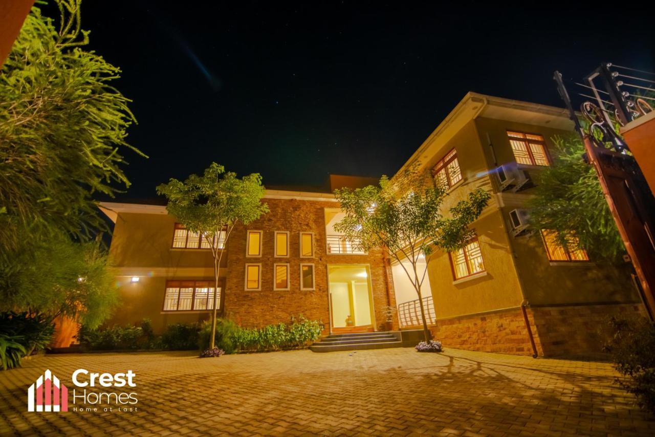 Crest Homes Uganda Kitende Eksteriør bilde