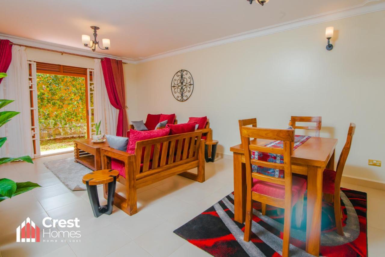 Crest Homes Uganda Kitende Eksteriør bilde